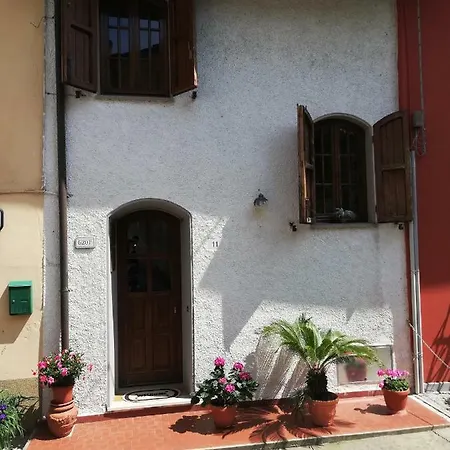 Casetta Del Sole Holiday home Corsanico-Bargecchia
