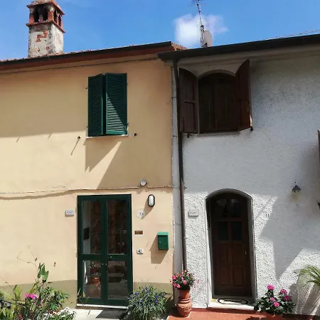 Holiday home Casetta Del Sole Corsanico-Bargecchia
